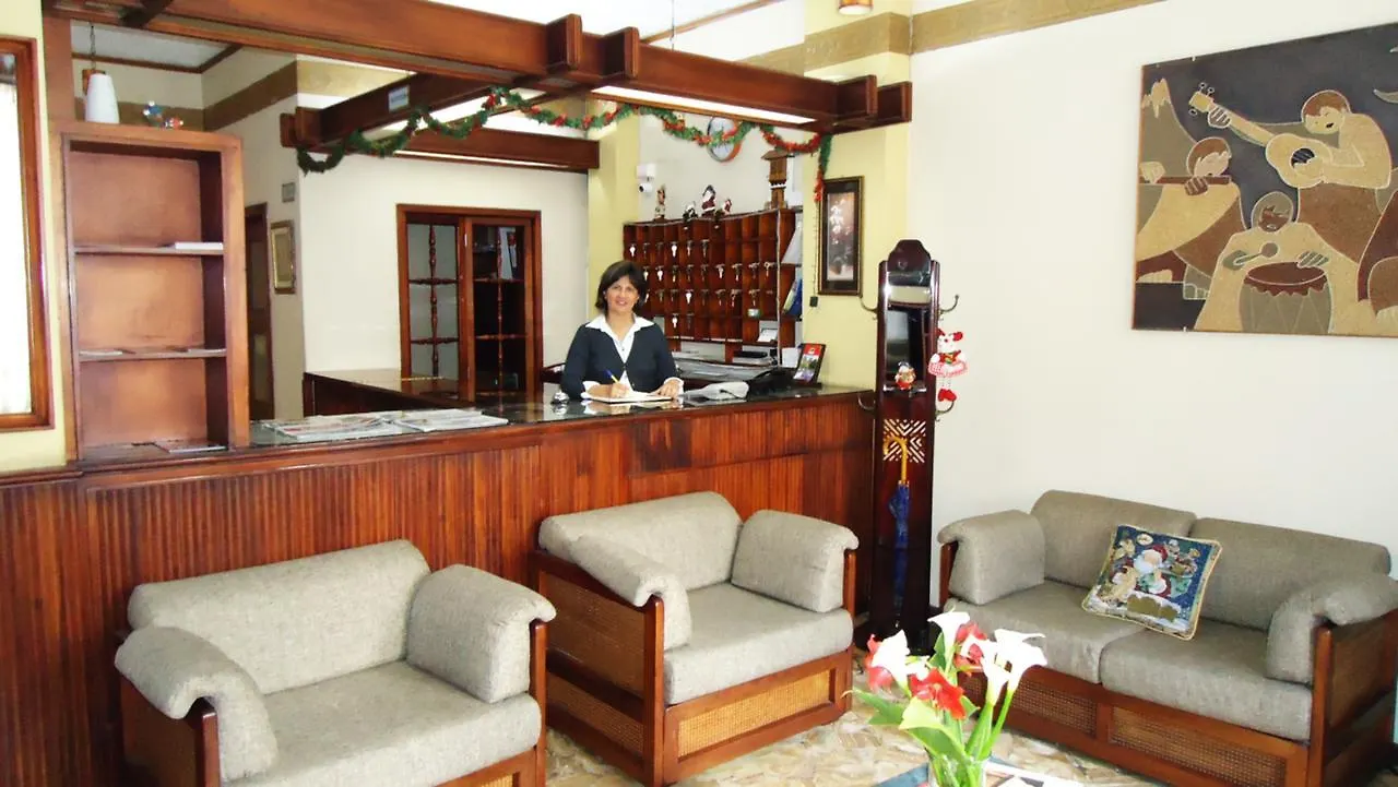 Hotel Atahualpa Cuenca 3*,